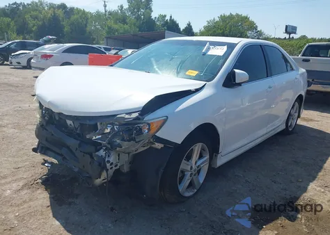2012 Toyota Camry Se z USA, uszkodzony, nr VIN 4T1BF1FK8CU175045